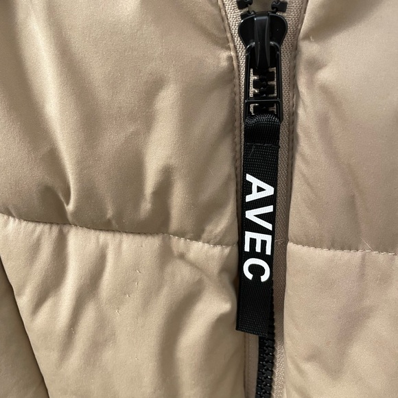 Water Resistant Hooded Cozy Duvet Puffer Jacket In Rich Camel - Picture 7 of 7